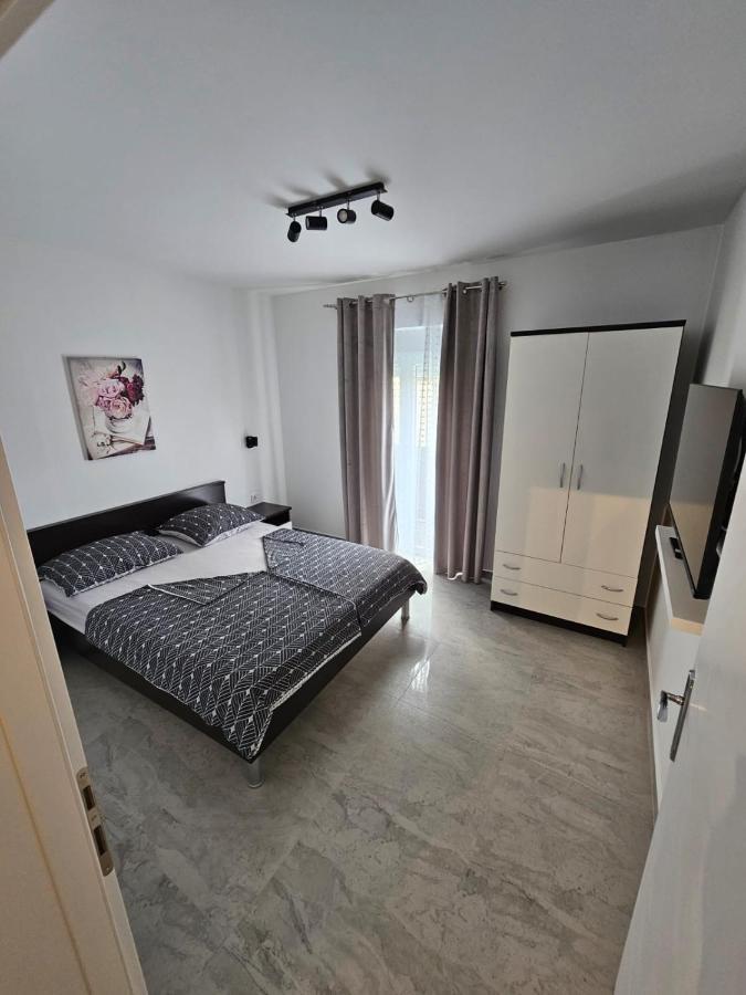 Apartments Miriam Srima Vodice Eksteriør bilde